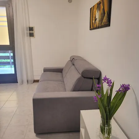 Castelletto Castello dʼAviano